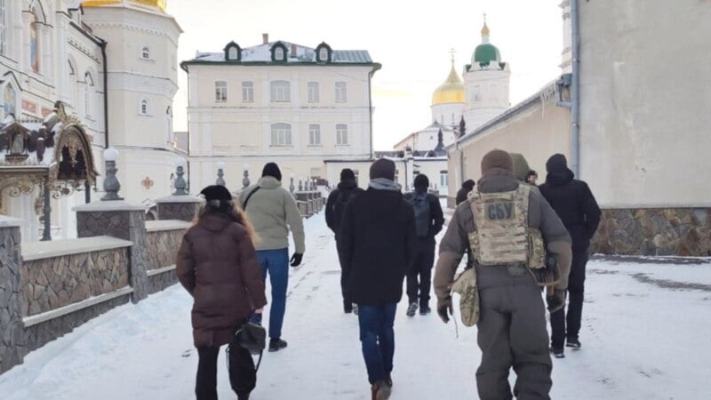 СБУ проводить обшуки в Почаївській лаврі у справі про «розпалювання національної ворожнечі» СБУ проводить обшуки в Почаївській лаврі у справі про «розпалювання національної ворожнечі»