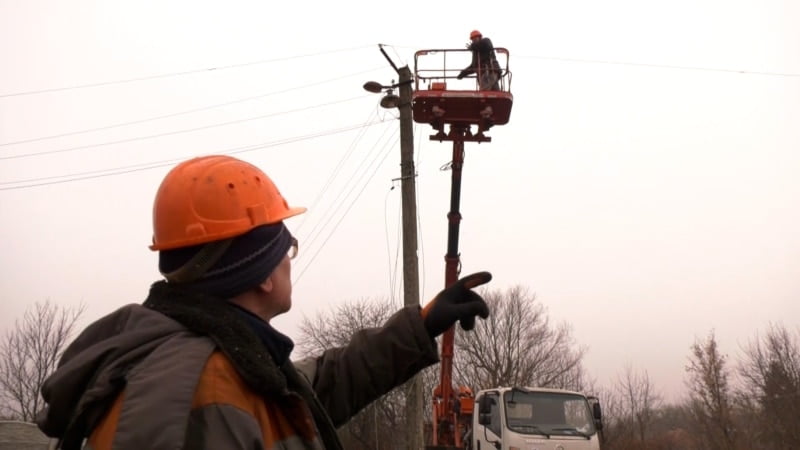 Чергове погіршення погоди призвело до нових перебоїв з електрикою в Україні – Міненерго