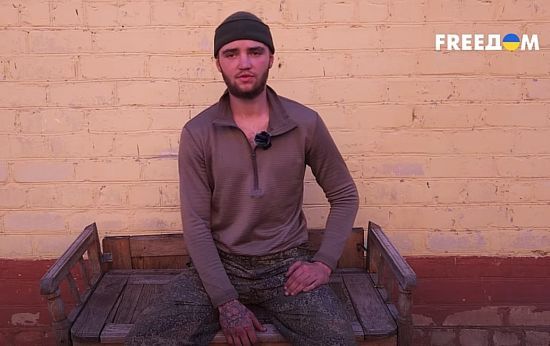 “Відрубують пальці, а то й гірше”: російський військовополонений розповів про знущання своїх командирів (відео)