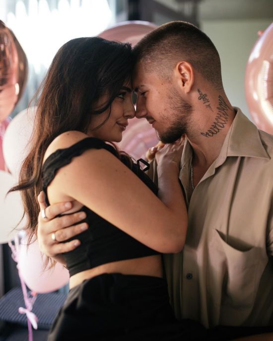 Ексчоловік Анни Трінчер вперше зізнався, чому вирішив її покинути і як на це вплинув його батько