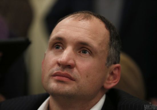 Журналісти-розслідувачі знайшли маєток, в якому мешкає Олег Татаров, що йому не належить