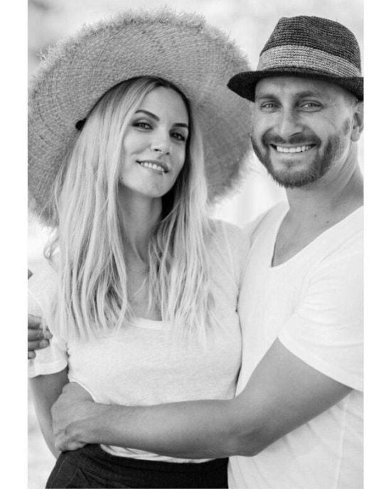 Відомий український співак відреагував на закиди ексдружини, що він "зажав" велосипед і ноут