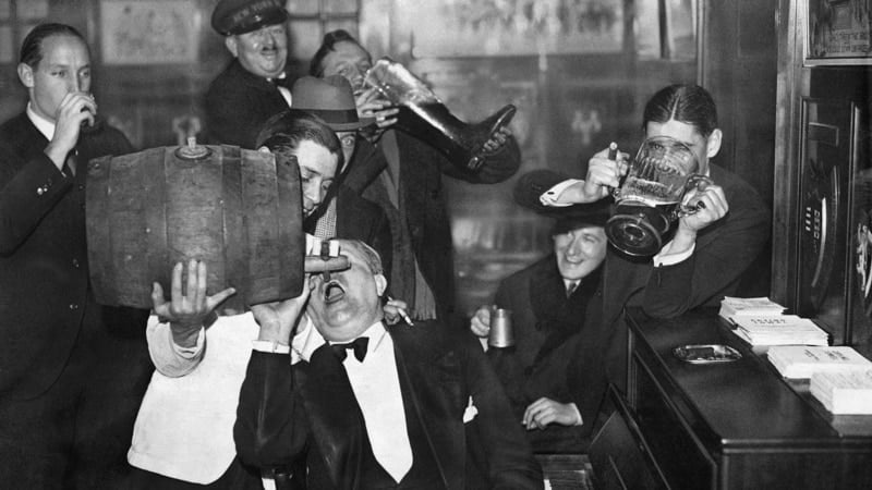 Сухий закон у США: як запровадили і чому скасували Сухий закон у США: як запровадили і чому скасували