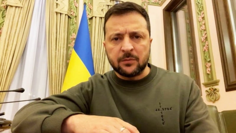 Зеленський провів тривале засідання Ставки: обговорювали оборону і питання військових