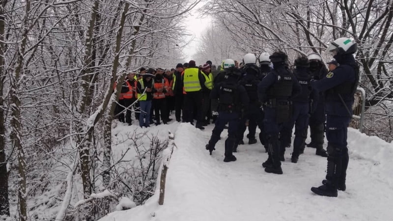 «Якщо нас не почують, переходимо на воду і чай»: українські водії на кордоні планують голодування