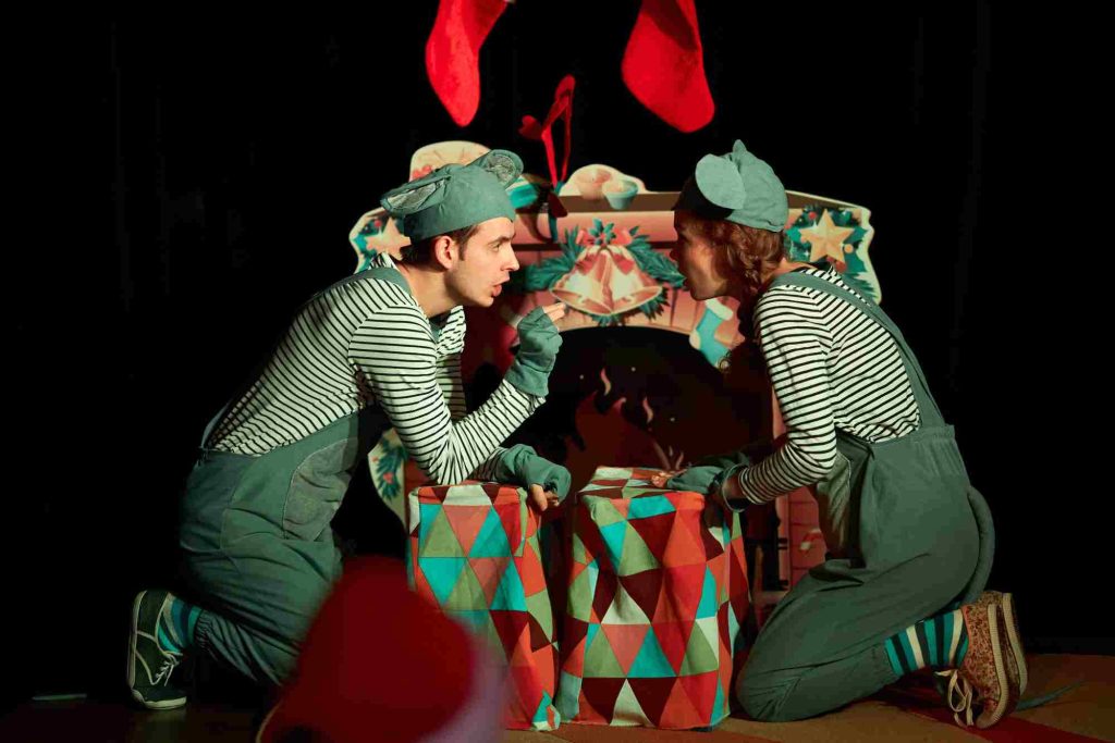 Акторська школа «Фенікс» організувала акцію з привітання дітей маріупольців