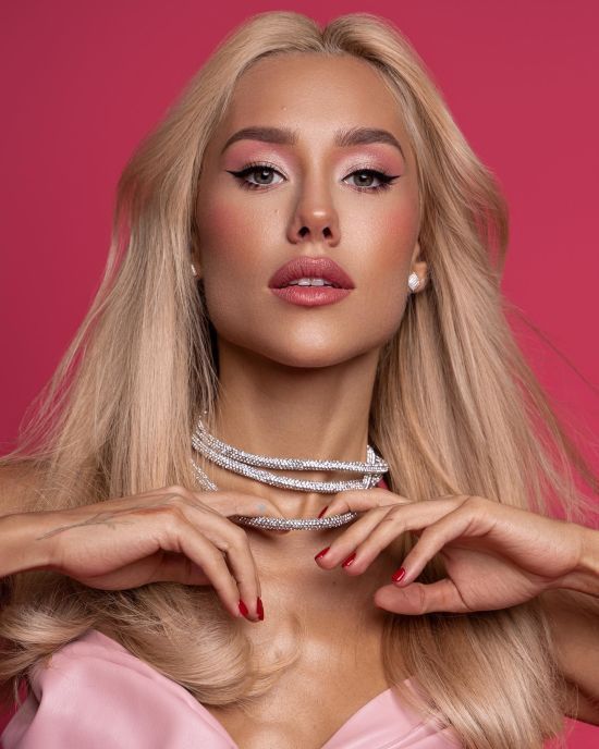 Даша Квіткова заінтригувала коштовним подарунком від незнайомця за майже 2 тисячі доларів