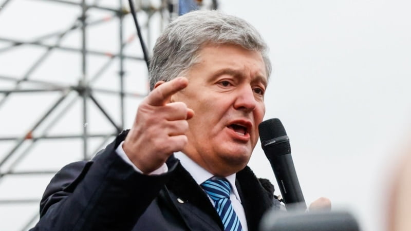 СБУ заявляє, що Порошенку не дозволили виїхати у відрядження через підготовку провокацій Росією СБУ заявляє, що Порошенку не дозволили виїхати у відрядження через підготовку провокацій Росією