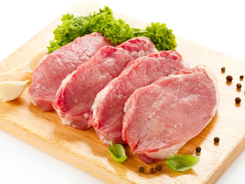 "Страва буде менш жирною, а ви витратите менше часу на обсмажування". Клопотенко розповів, як приготувати відбивні в духовці