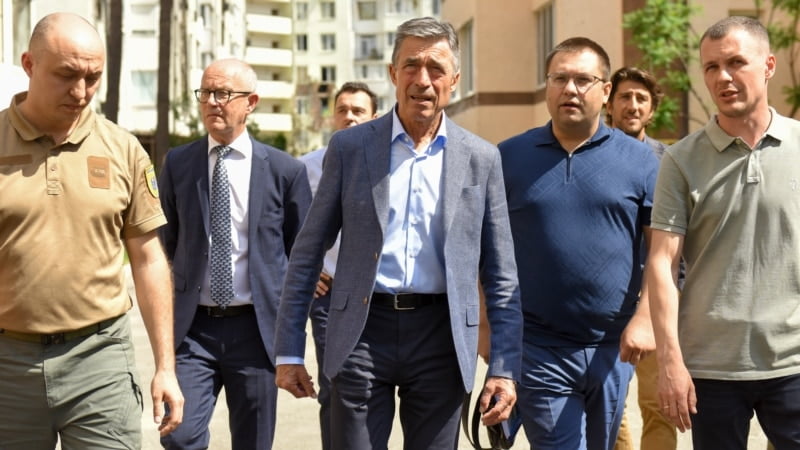Україну слід якомога швидше запросити до НАТО – Расмуссен Україну слід якомога швидше запросити до НАТО – Расмуссен