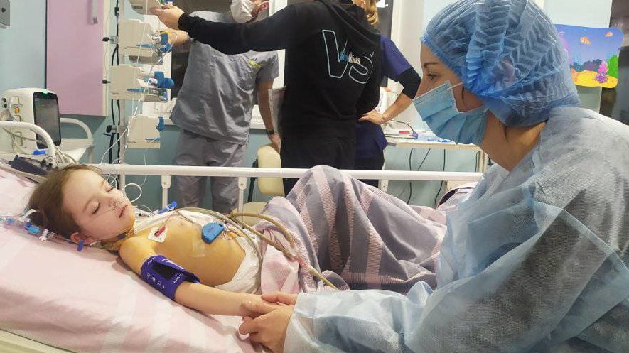 Ваду серця виявили тільки на 9 день життя. У Києві вдало прооперували немовля
