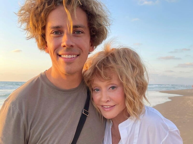 "Це єдиний наш чоловік, до якого немає претензій". Галкін "напідпитку" висловився про першого чоловіка Пугачової "Це єдиний наш чоловік, до якого немає претензій". Галкін "напідпитку" висловився про першого чоловіка Пугачової