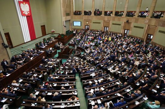 У Польщі затримали політика, який погрожував вибухом у Сеймі