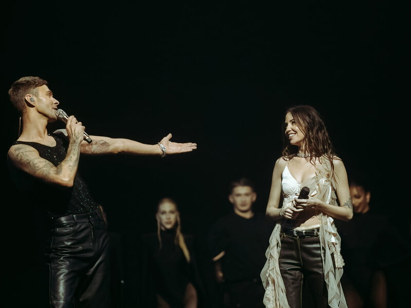 Дорофєєва на сцені, 10 тис. глядачів у залі. Як відбувся сольний концерт Макса Барських "Зорепад" у столичному Палаці спорту. Фото