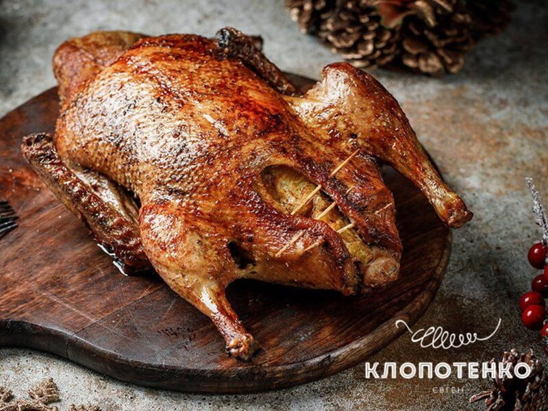 Ніжна й ароматна качка з апельсинами. Покроковий рецепт із фото