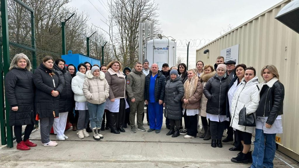 Це допоможе рятувати життя: нову кисневу станцію встановили на Одещині