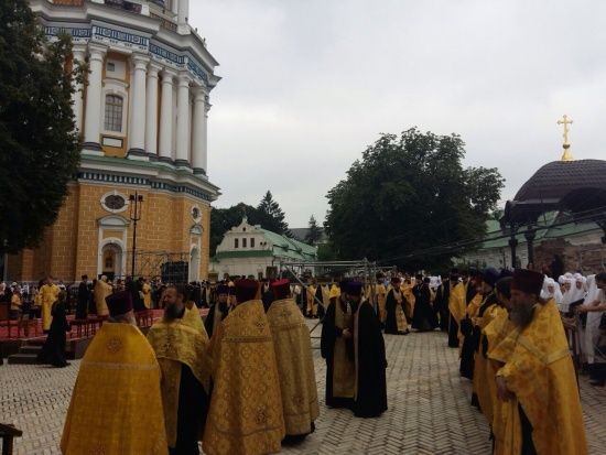 На Закарпатті священник УПЦ МП, який пропагував комунізм, уник в'язниці – рішення суду