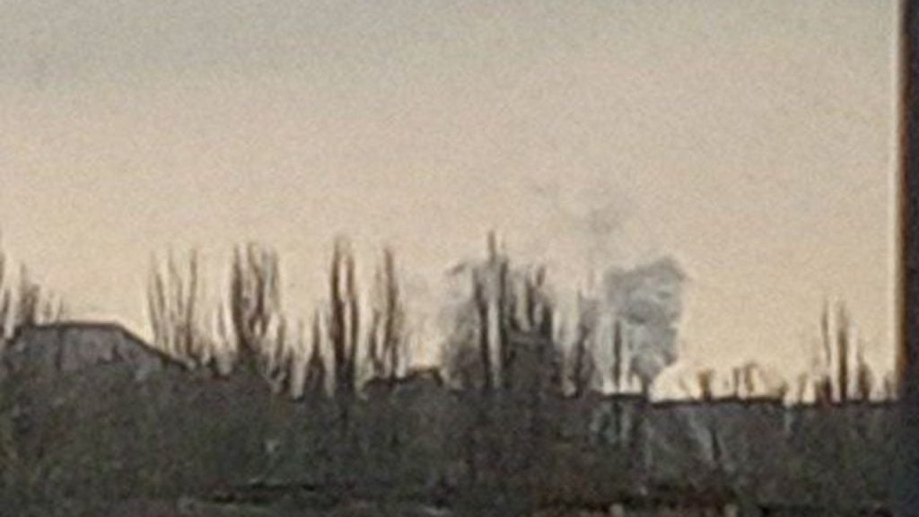 Підгадали під “бавовну”, щоб не врятували: у Маріуполі в автівці підірвали офіцера РФ Підгадали під “бавовну”, щоб не врятували: у Маріуполі в автівці підірвали офіцера РФ