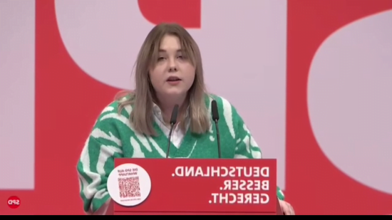 В Німеччині однопартійці Шольца освистали молоду соціал-демократку, яка його критикувала