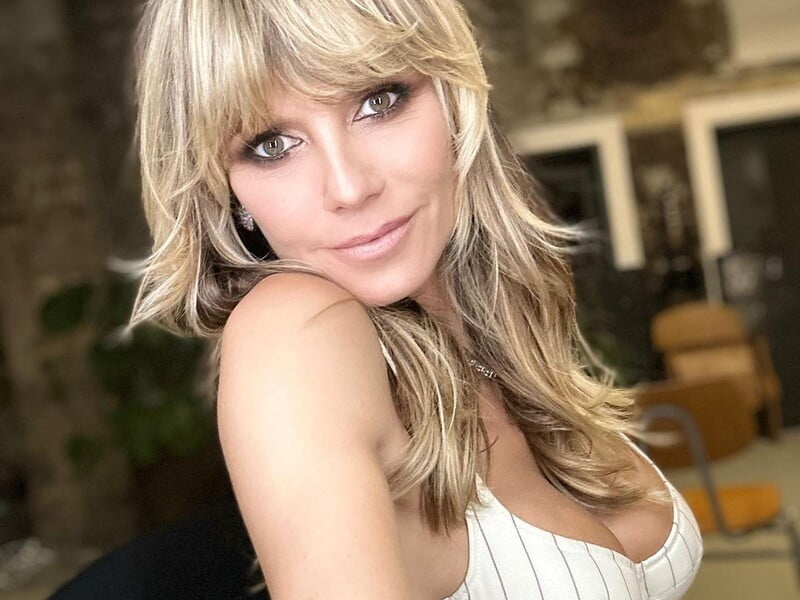 "Один з улюблених моментів". Клум показала, як упала на сцені американського шоу. Відео