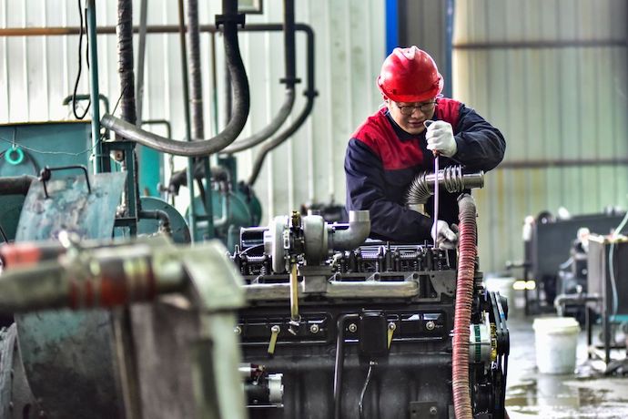 Китай відчув спад виробництва у грудні