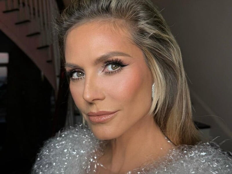 50-річна Клум показала, як приймає душ