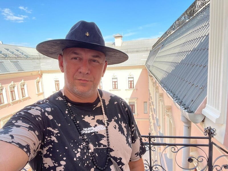 "Декому все одно на чому, аби лише заробити". Астаф'єва розповіла, за що багатьом людям хочеться плюнути Потапу в обличчя "Декому все одно на чому, аби лише заробити". Астаф'єва розповіла, за що багатьом людям хочеться плюнути Потапу в обличчя