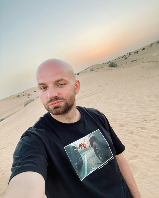 Відомий український ведучий показав свою 93-річну бабусю й здивував її щоденними звичками