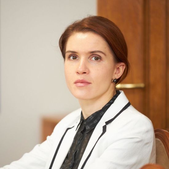 Мають бути на передовій, а не в Європі: Безугла зробила заяву про мобілізацію жінок (фото)