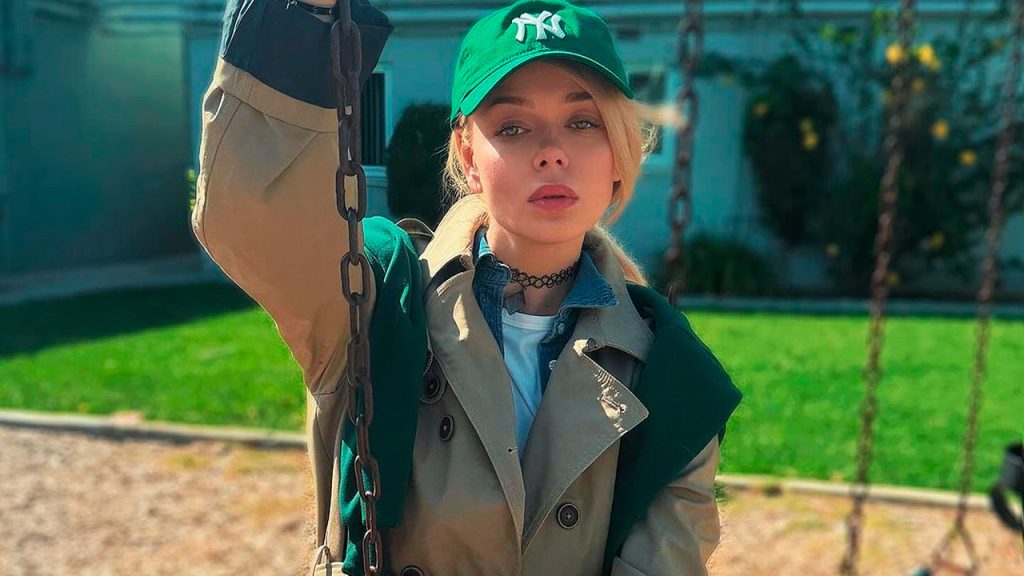 Гросу повернулася зі США і показала сім’ю на рідкісних фото Гросу повернулася зі США і показала сім’ю на рідкісних фото