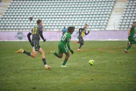 "Рух" не втримав перемогу над "Ворсклою", але обійшов "Динамо" в таблиці УПЛ (відео)