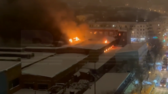 У Москві загорівся завод, який займається випуском обладнання протипожежної безпеки: відео
