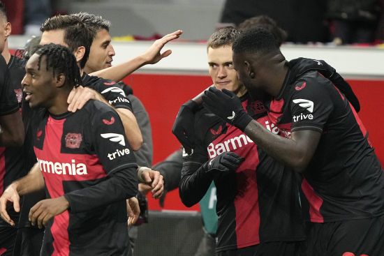 Боротьба за титул триває: "Баєр" і "Баварія" розгромили суперників у 15-му туру Бундесліги (відео)