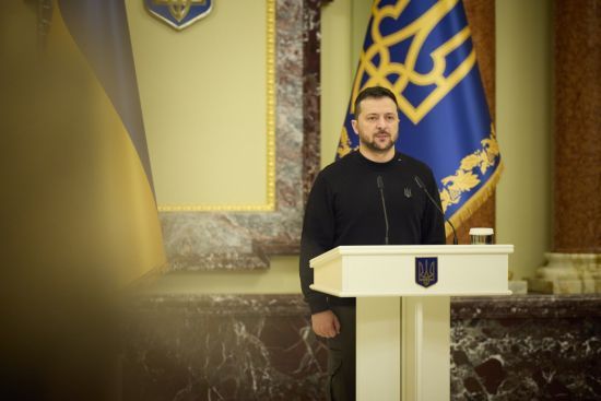 Це не по-християнськи: віддати свої території – це повне божевілля - Зеленський