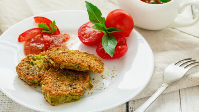 Смачна свиняча рулька: покроковий рецепт страви з простих інгредієнтів