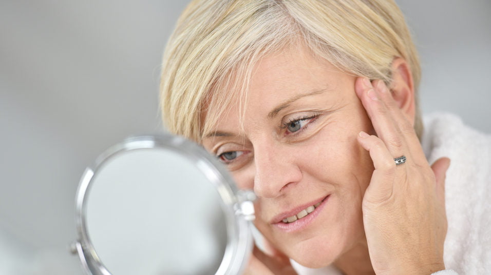 Експерт зі шкіри назвав способи, як позбутися зморшок у домашніх умовах