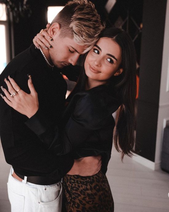 Анна Трінчер та Олександр Волошин не змогли подати документи на розлучення