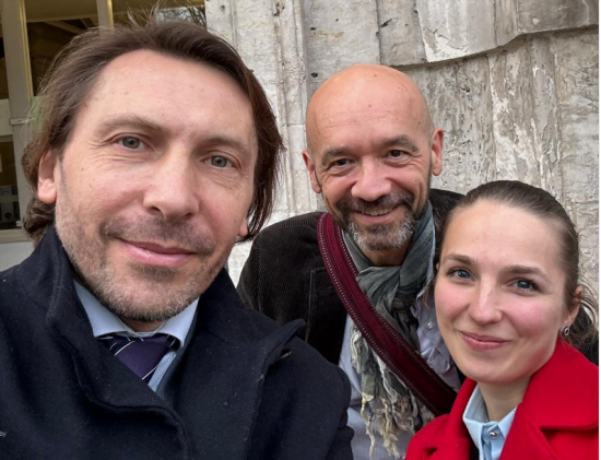 "Ситуація була важкою": суд у Франції повернув новонароджену доньку 18-річній українській біженці