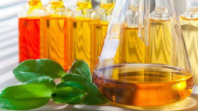 Чим полоскати горло при застуді в домашніх умовах