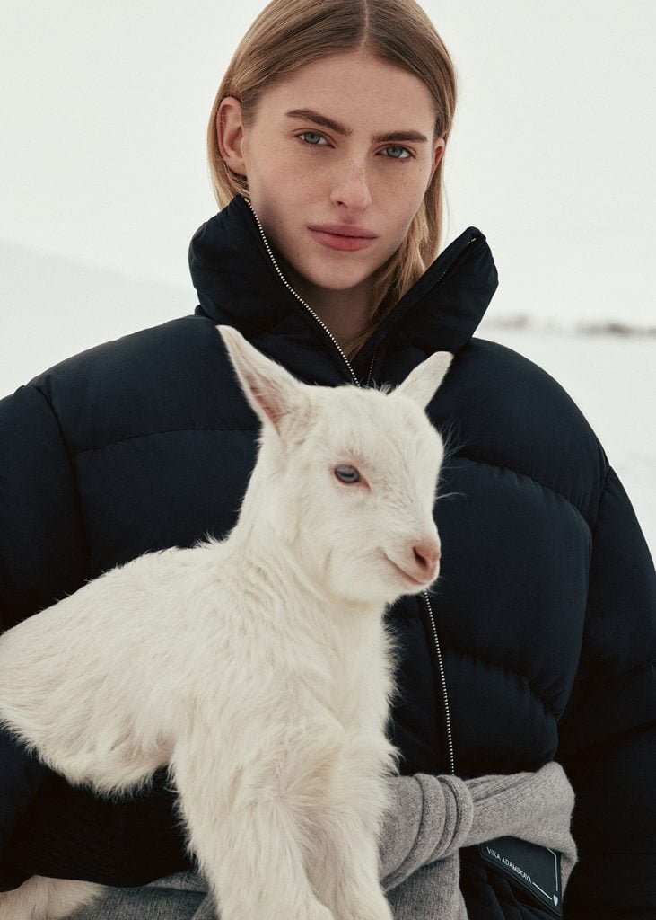 У фокусі уваги Карпати: Віка Адамська презентує зимову капсулу У фокусі уваги Карпати: Віка Адамська презентує зимову капсулу