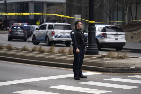 У США учень влаштував стрілянину з пістолета, який йому подарував батько: як його покарали