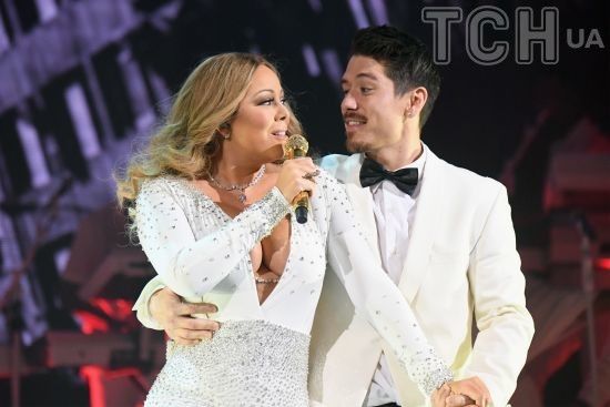 Мерая Кері після семи років стосунків розійшлася з молодим бойфрендом – ЗМІ