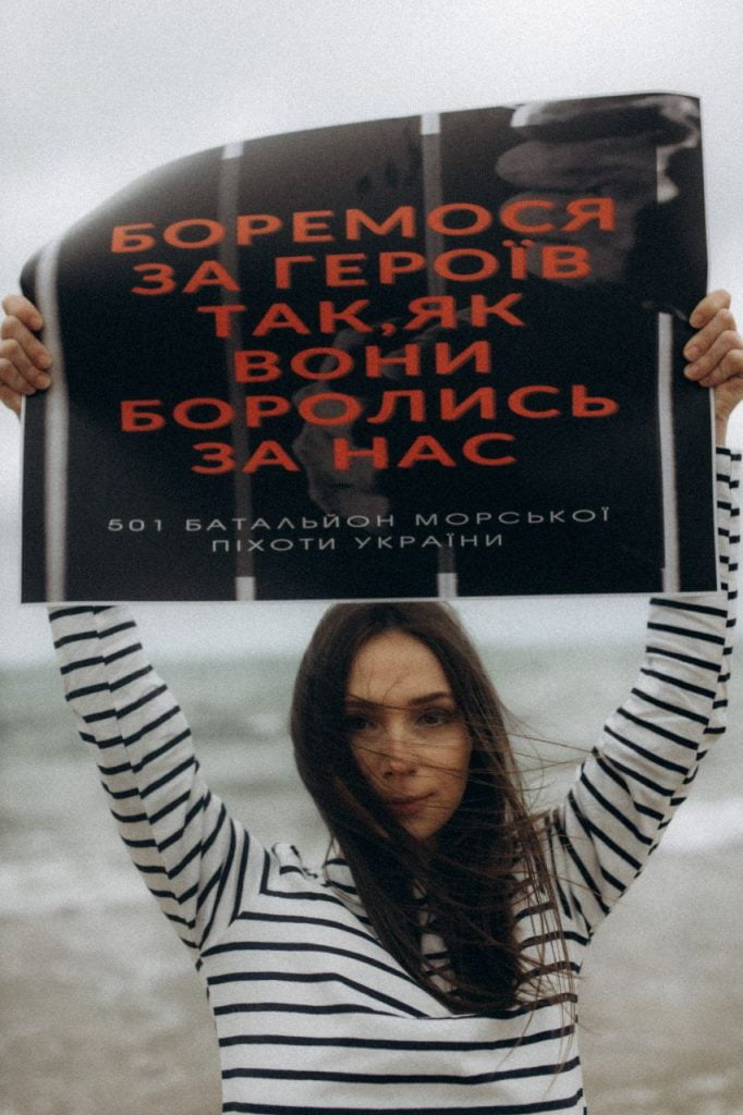 “Поки всі — у полоні свят, мій батько та його побратими у полоні — на свята!”: Олеся Богданова, Донька Захисника Маріуполя