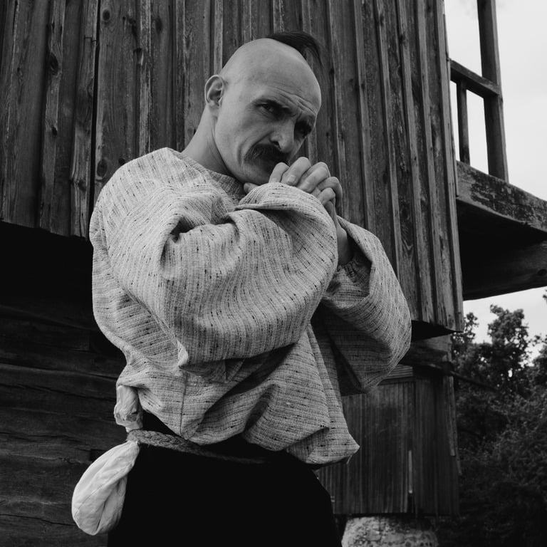 Чоловік говорить: етно-співак KOZAK SIROMAHA