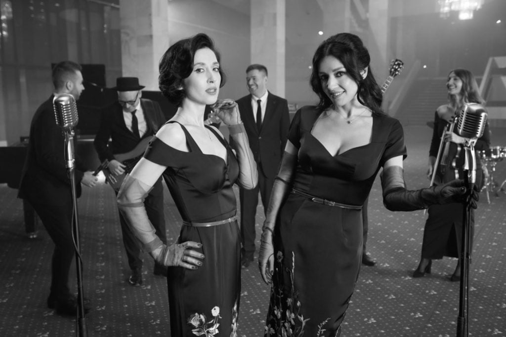Присвята українській музиці 60–70 років: The Alibi Sisters презентують кліп на легендарний хіт «Кохана»