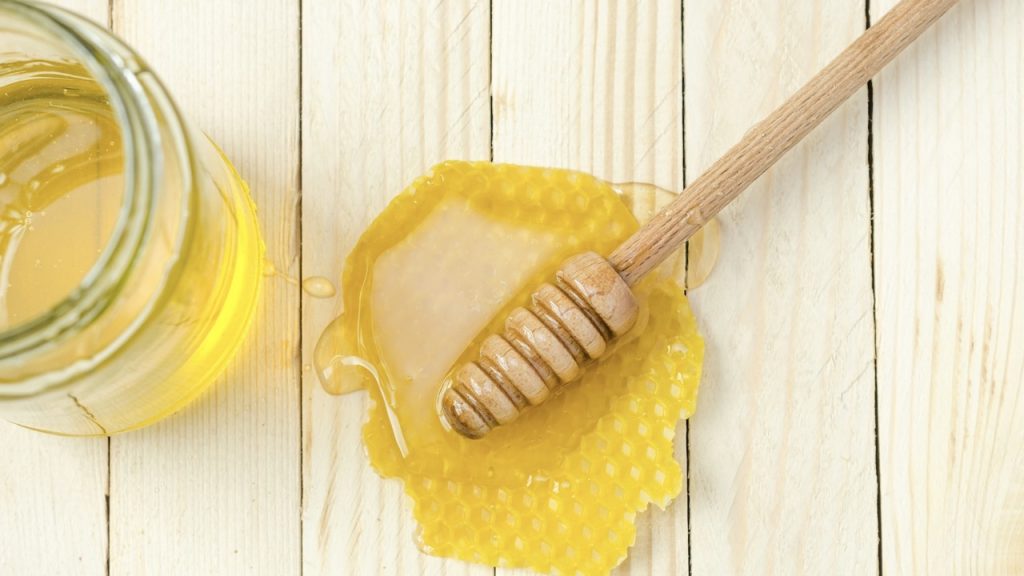 Лікування продуктами бджільництва: у МОЗ розповіли, чи справді ефективна апітерапія Лікування продуктами бджільництва: у МОЗ розповіли, чи справді ефективна апітерапія