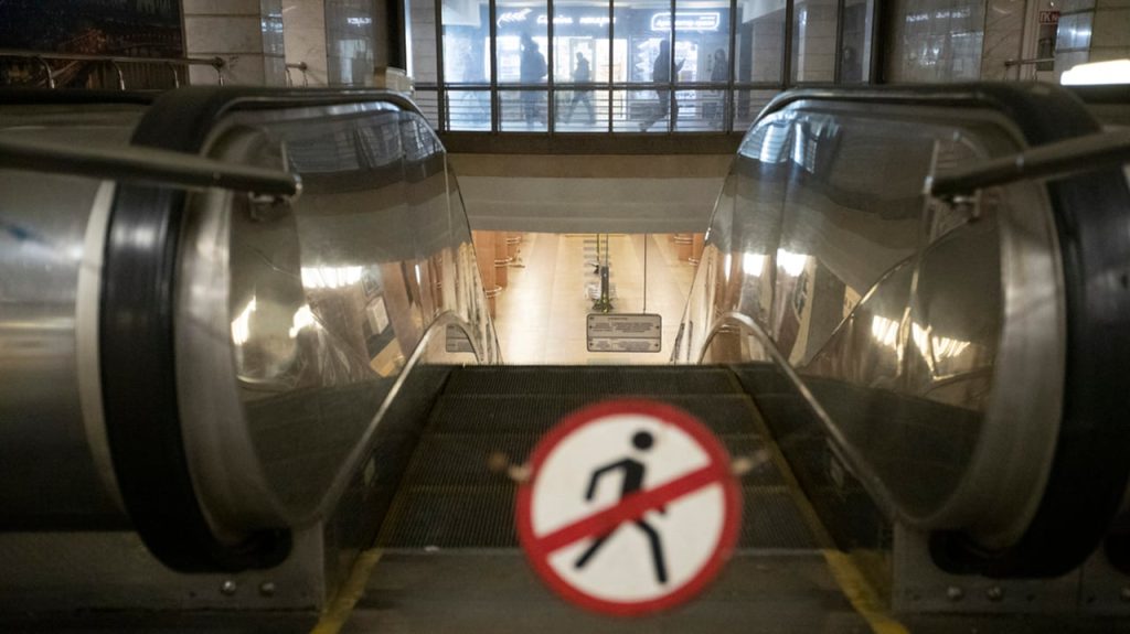 Попередити транспортний колапс: як зміниться рух у Києві через затоплення станцій метро