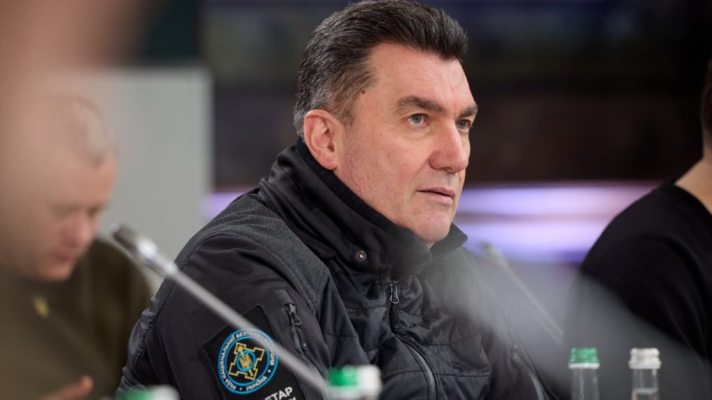 Україна не відмовиться від захисту жодного клаптика землі: Данілов про голосування в Сенаті США