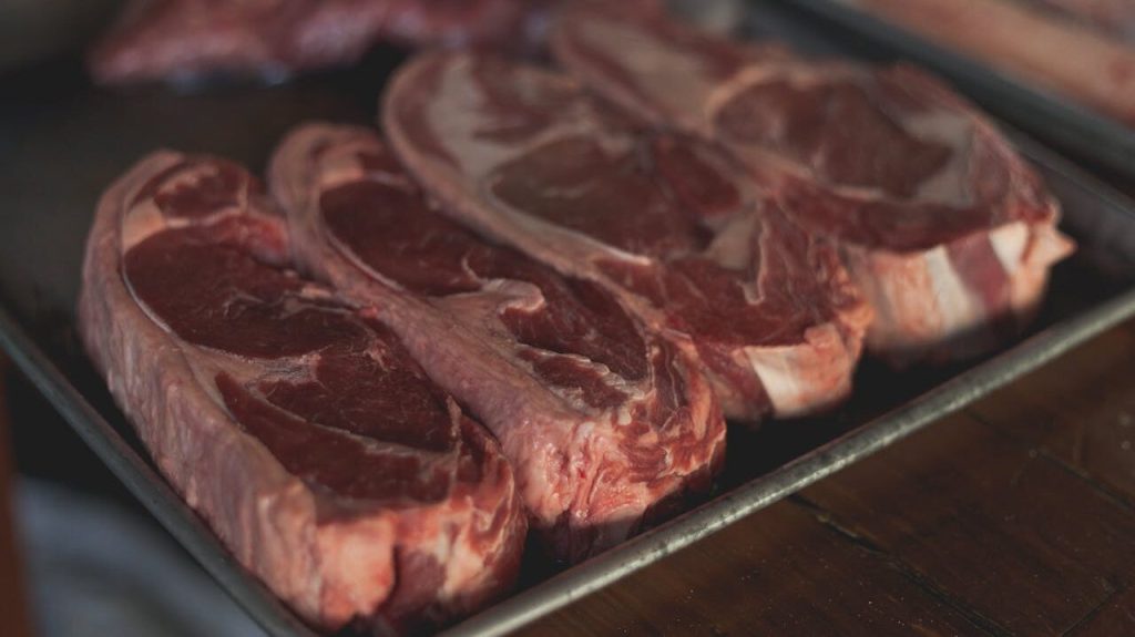 Ботулізм у французькому ресторані: керівника закладу звинувачують у смерті відвідувачки