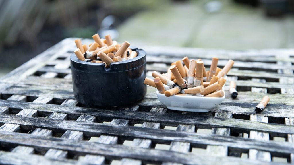 Вплив куріння на мозок: науковці помітили, що він зменшується